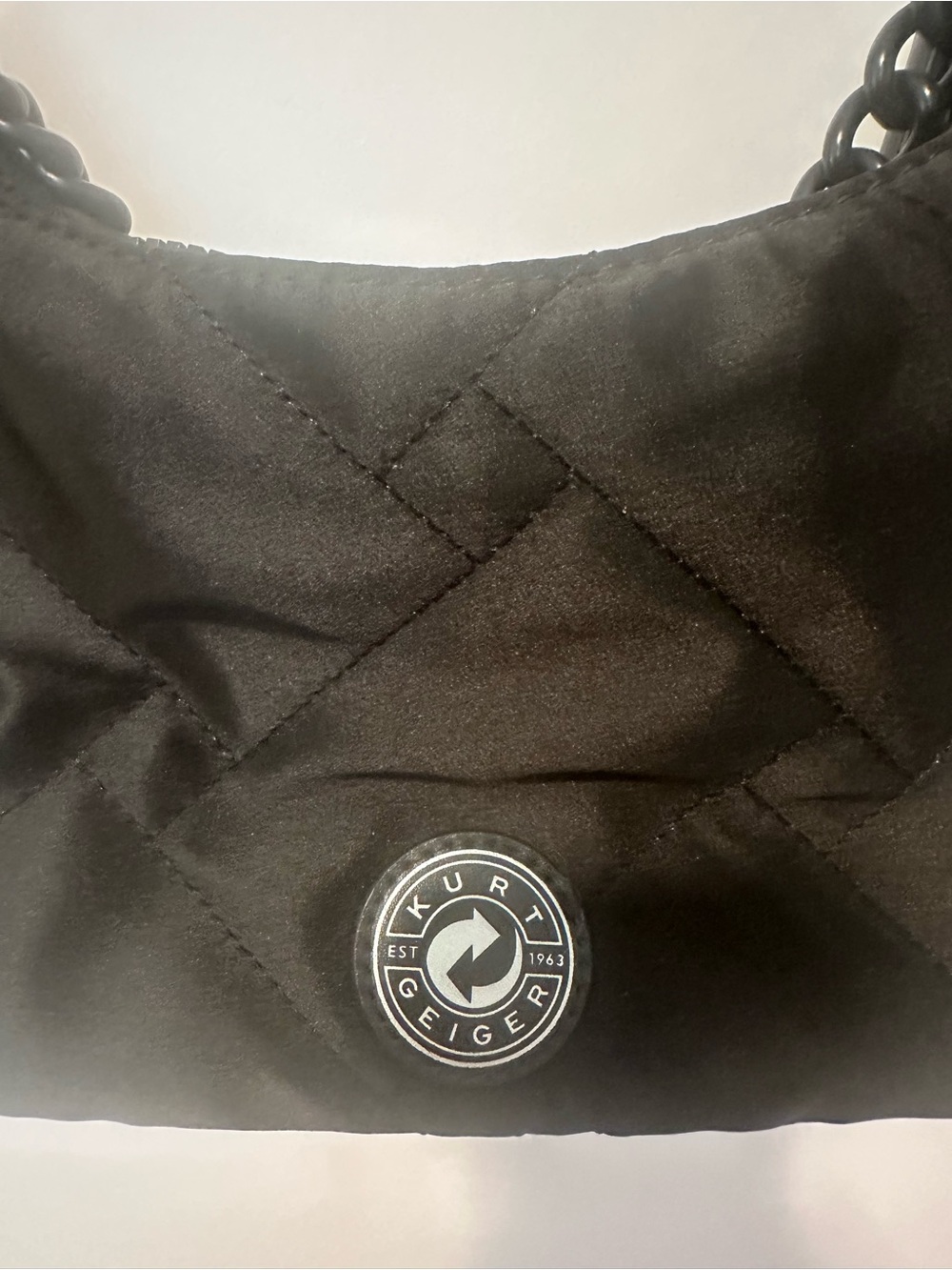 Kurt Geiger Black Quilted Shoulder Bag with Chain and Crossbody Adjustable Strap - Picture 9 of 11